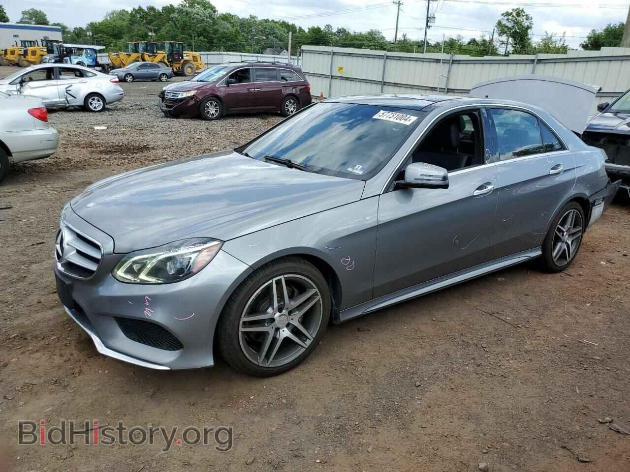 Photo WDDHF8JB8EA978799 - MERCEDES-BENZ E-CLASS 2014