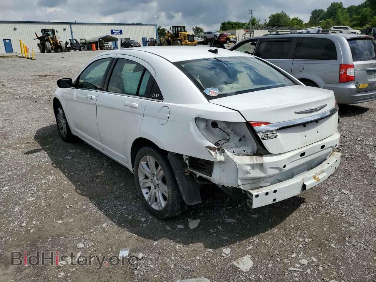 2013 CHRYSLER 200 - VIN: 1C3CCBBB6DN631931 - Фото 2