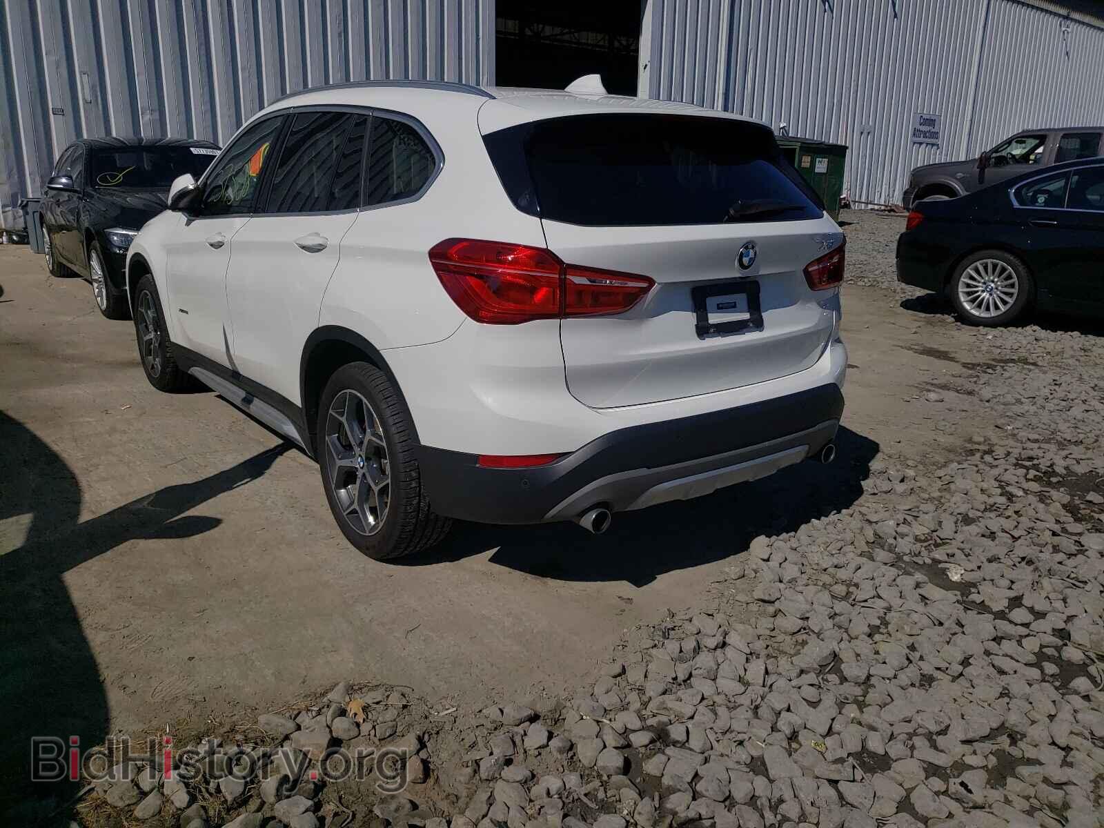 2018 BMW X1 - VIN: WBXHT3C33J5K23402 - Фото 3