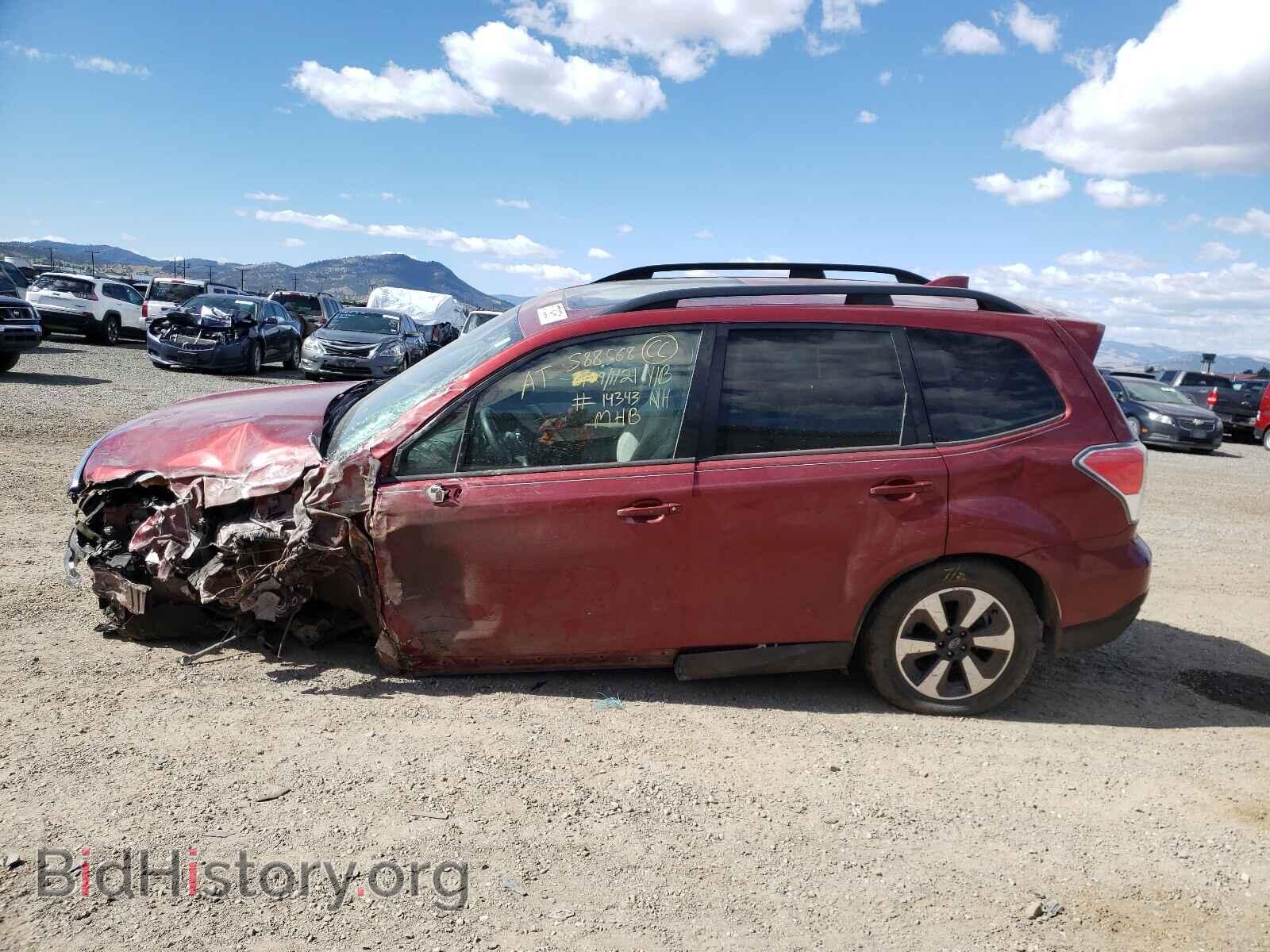 2018 SUBARU FORESTER - VIN: JF2SJAGCXJH588568 - Фото 9