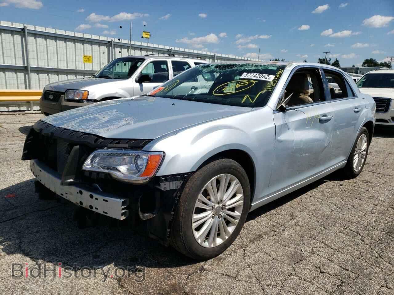2013 CHRYSLER 300 - VIN: 2C3CCARG9DH589887 - Фото 2
