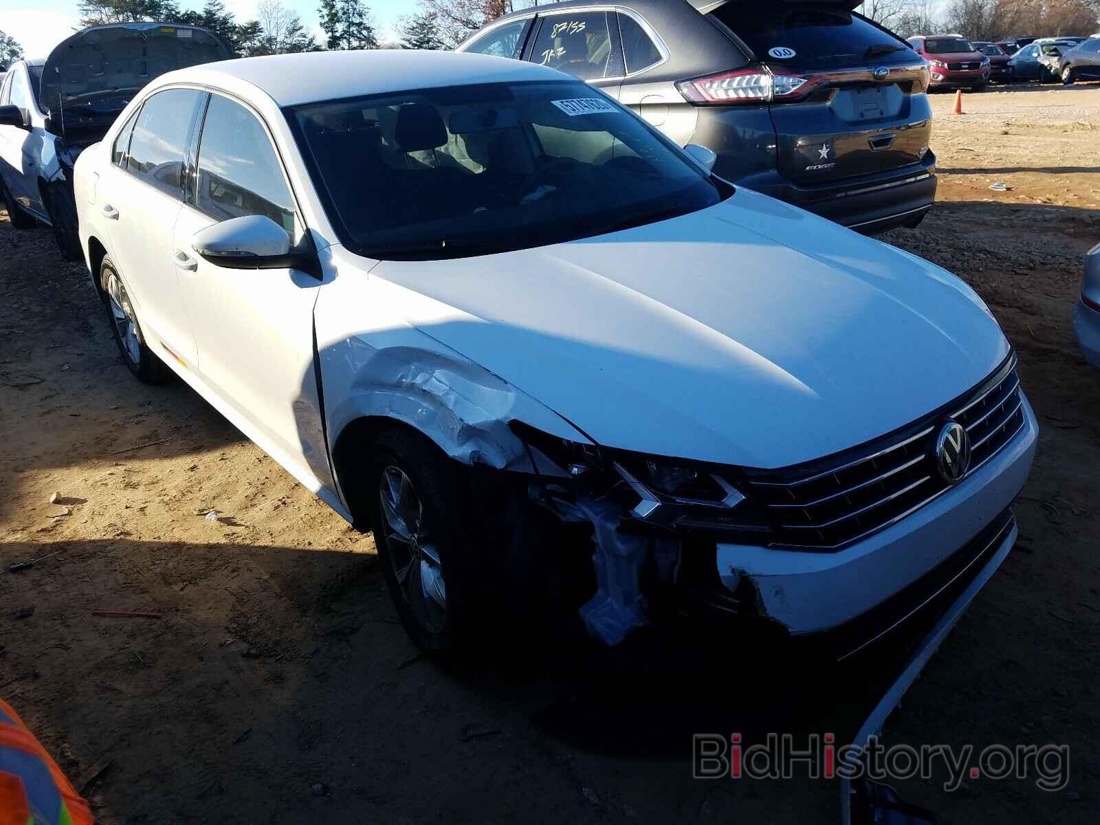 Photo 1VWAA7A36JC021953 - VOLKSWAGEN PASSAT 2018