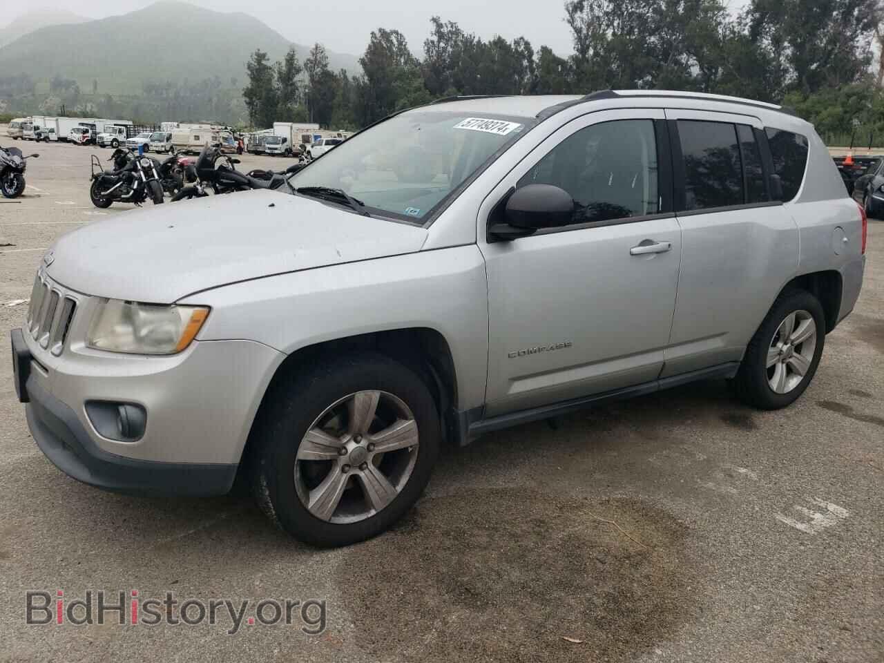 Photo 1J4NT1FA9BD215952 - JEEP COMPASS 2011