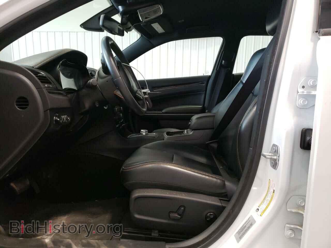 2017 CHRYSLER 300 - VIN: 2C3CCABGXHH538611 - Фото 7