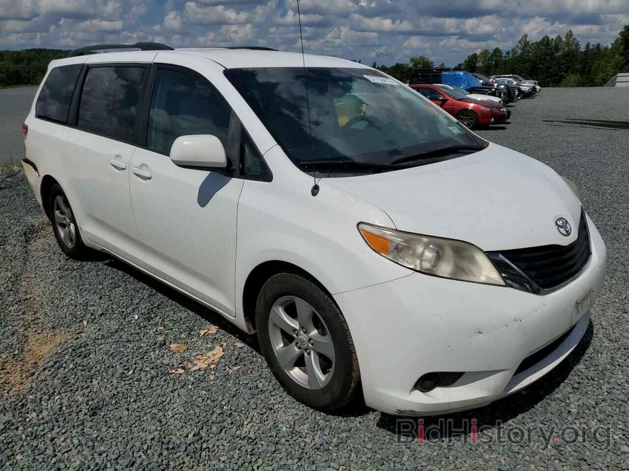 Фотография 5TDKK3DC0CS194085 - TOYOTA SIENNA 2012