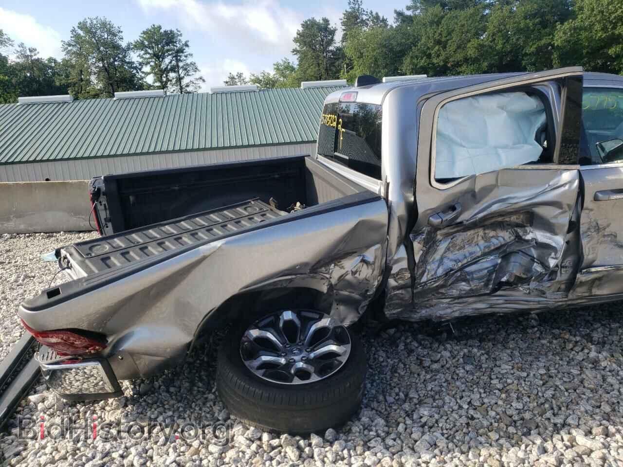 2019 RAM 1500 - VIN: 1C6SRFHT8KN773313 - Фото 9