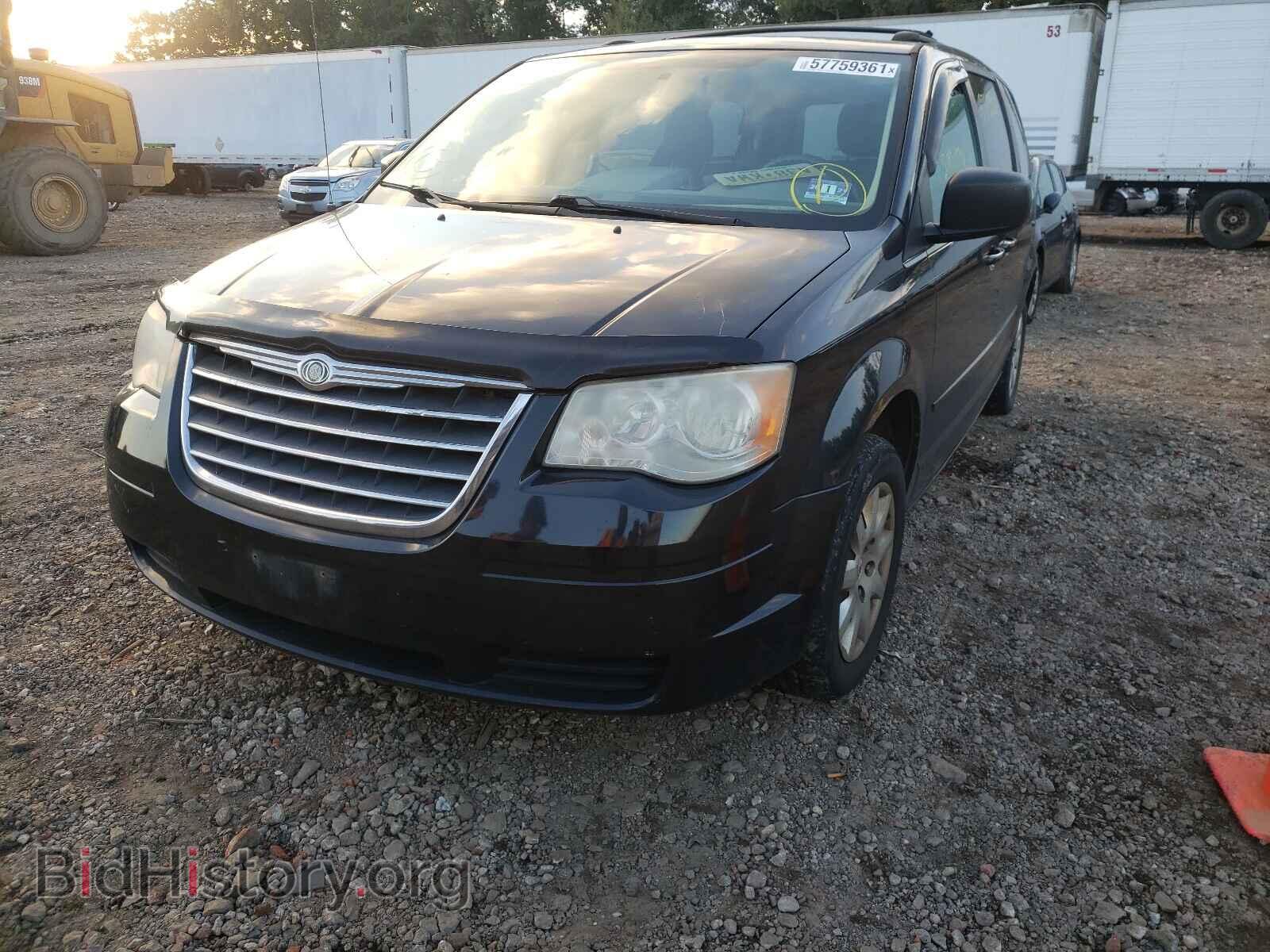 2010 CHRYSLER MINIVAN - VIN: 2A4RR4DE1AR153028 - Photo 2