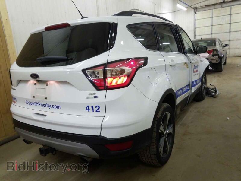 2017 Ford ESCAPE (VIN 1FMCU9G90HUB89422) — фото 4 из 10