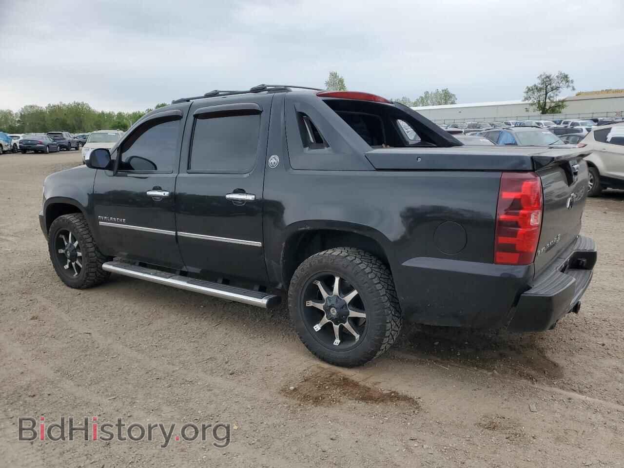 2013 CHEVROLET AVALANCHE - VIN: 3GNTKGE78DG180889 - Фото 2