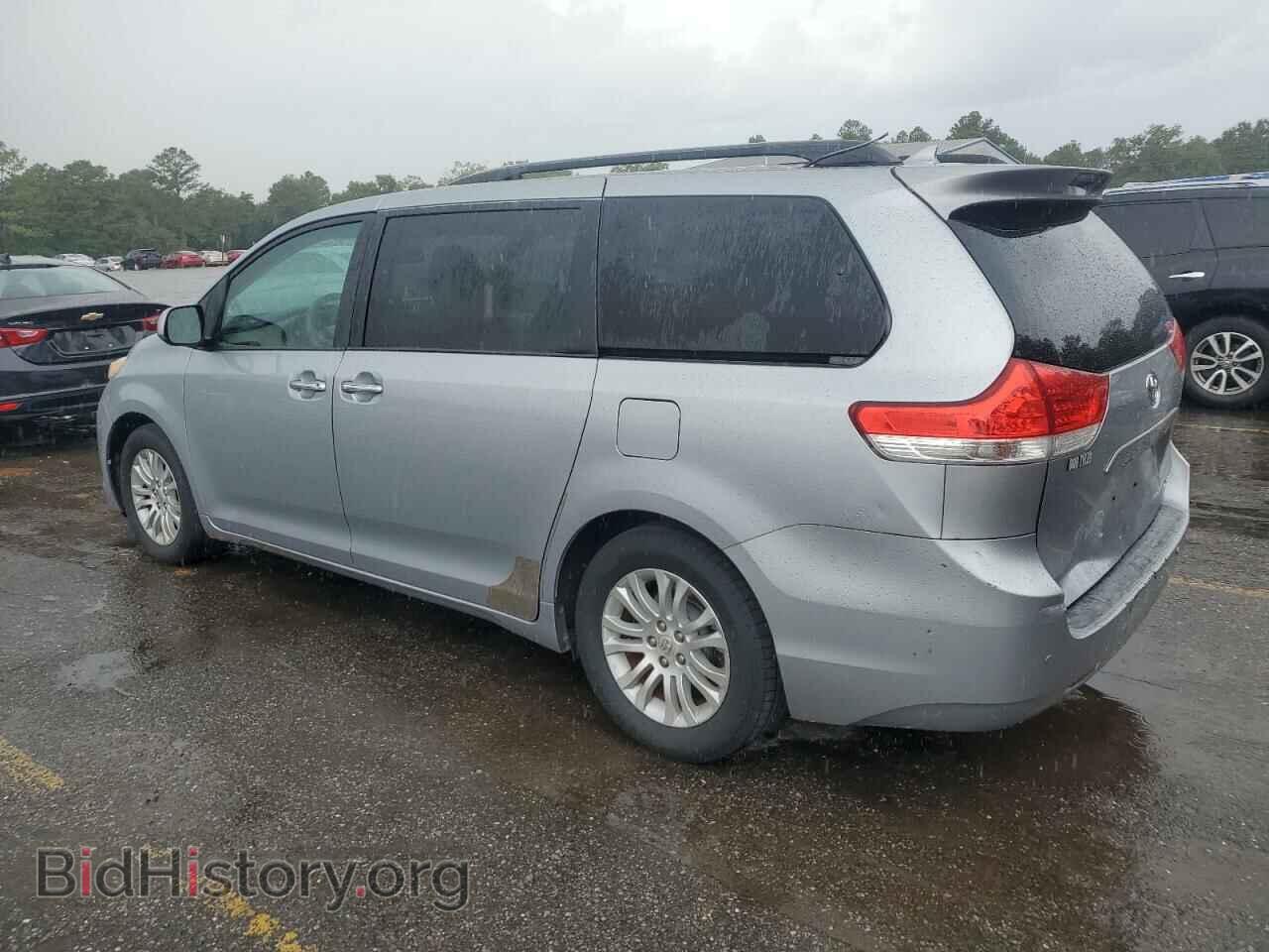 2011 TOYOTA All Models - VIN: 5TDYK3DC0BS049234 - Фото 2