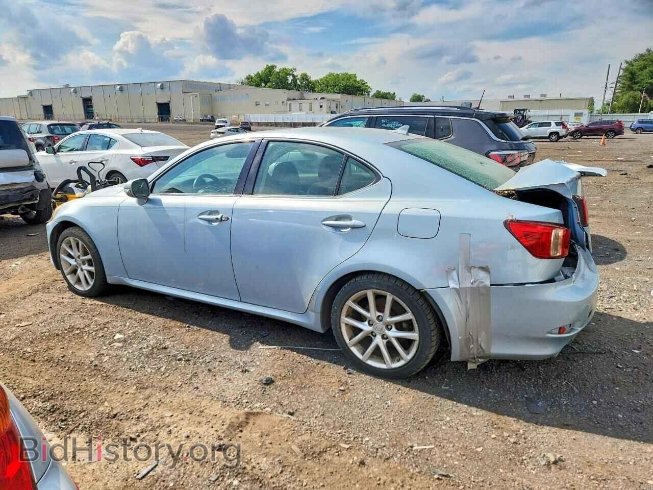 2011 LEXUS IS - VIN: JTHCF5C25B5045834 - Photo 2