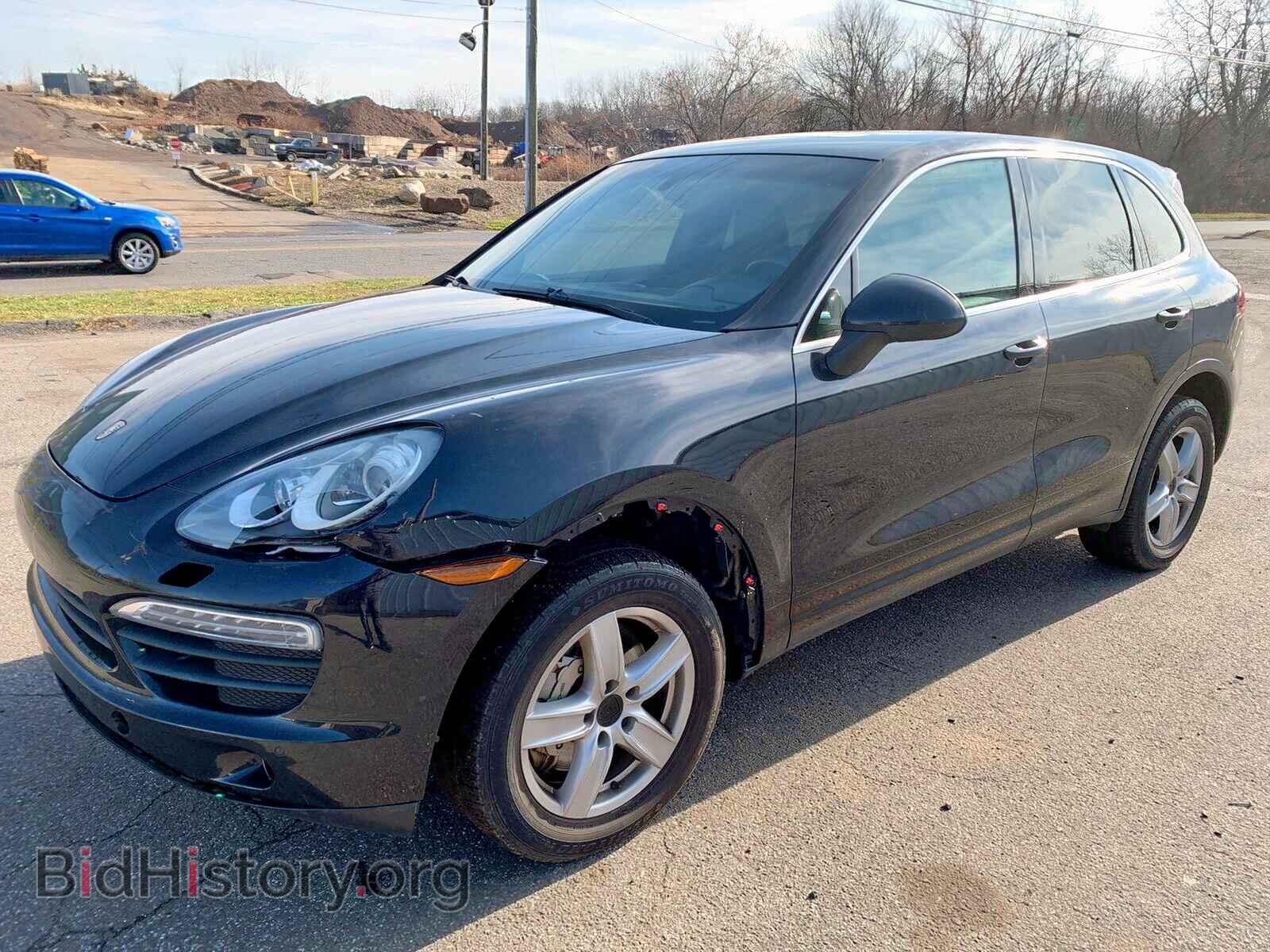 2011 PORSCHE CAYENNE S - VIN: WP1AB2A24BLA42584 - Фото 2