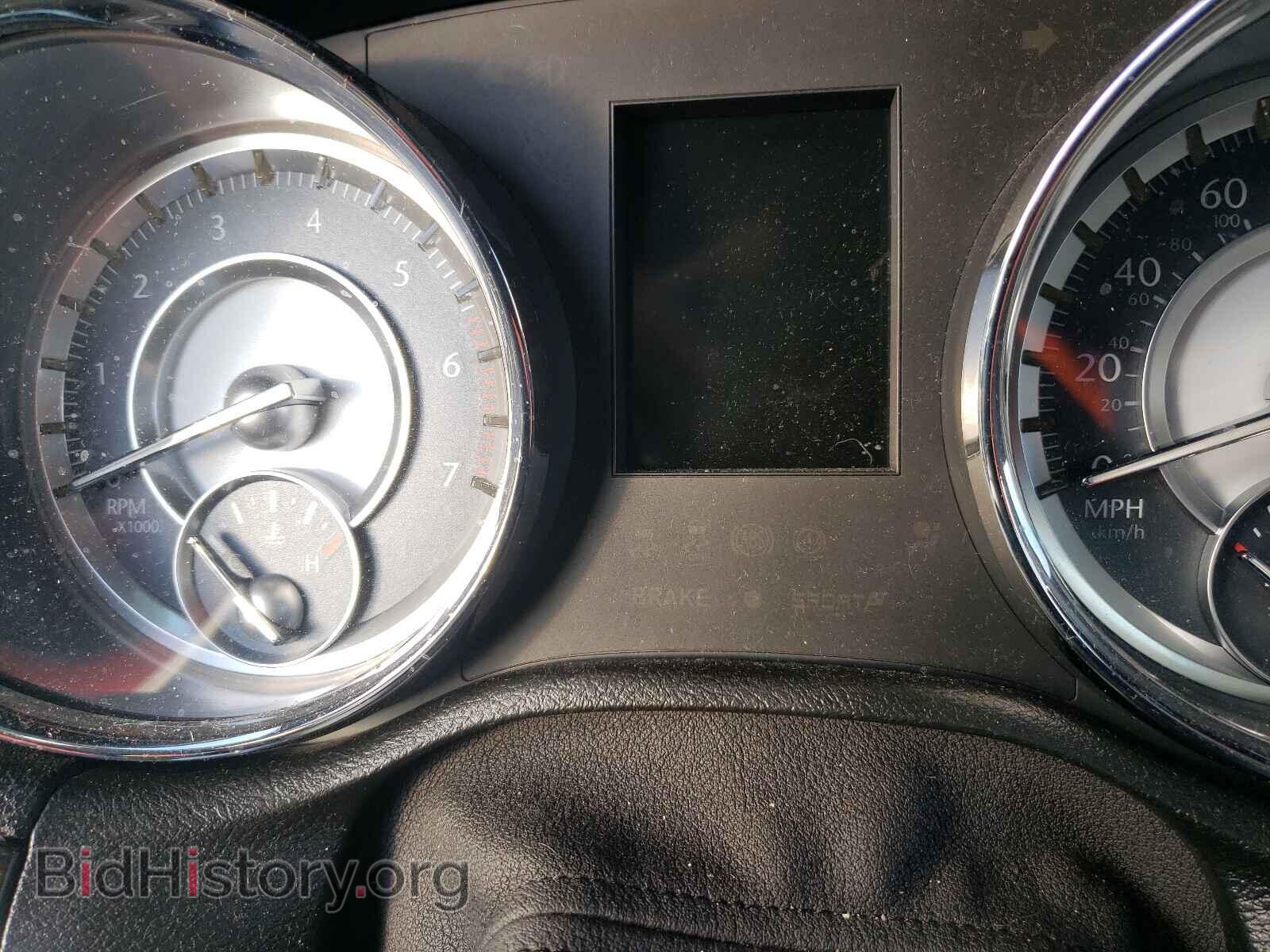 2014 CHRYSLER 300 - VIN: 2C3CCAET4EH305750 - Фото 8