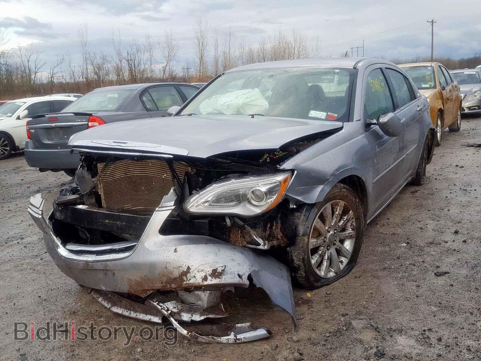 2013 CHRYSLER 200 - VIN: 1C3CCBBG6DN731829 - Фото 2