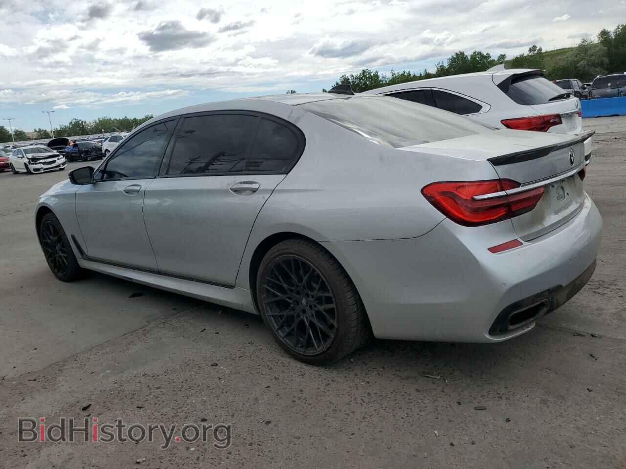 2016 BMW 7 SERIES - VIN: WBA7F2C58GG415212 - Фото 2