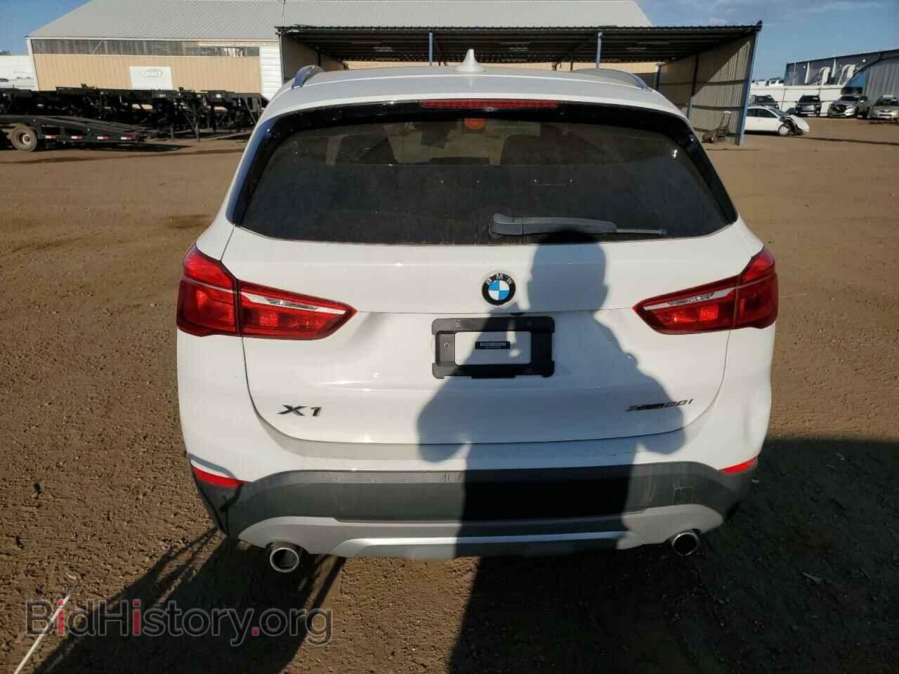 2018 BMW X1 - VIN: WBXHT3C36J3H33368 - Фото 6