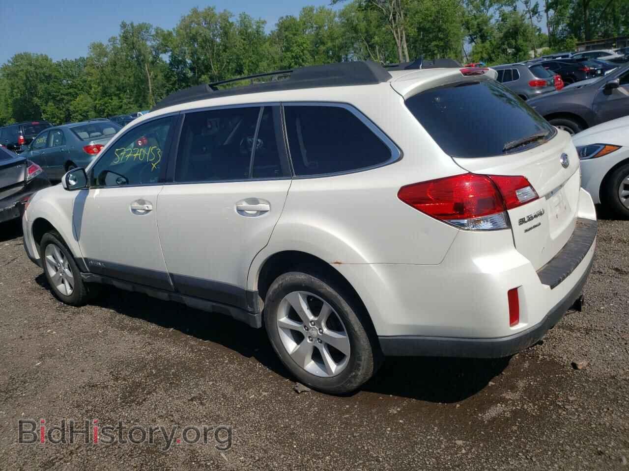 2014 SUBARU OUTBACK - VIN: 4S4BRCCC5E3315299 - Photo 2