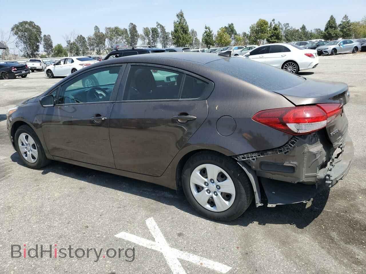 2017 KIA FORTE - VIN: 3KPFK4A72HE035696 - Фото 2