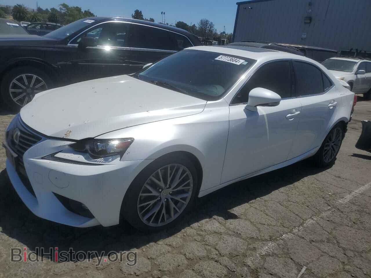 Photo JTHBA1D25G5012924 - LEXUS IS 2016
