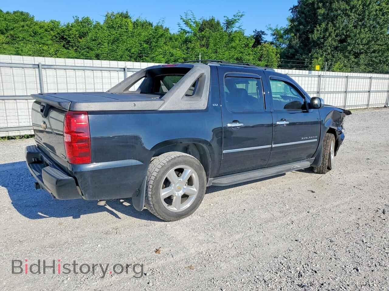 2011 CHEVROLET AVALANCHE - VIN: 3GNTKGE39BG112384 - Фото 3