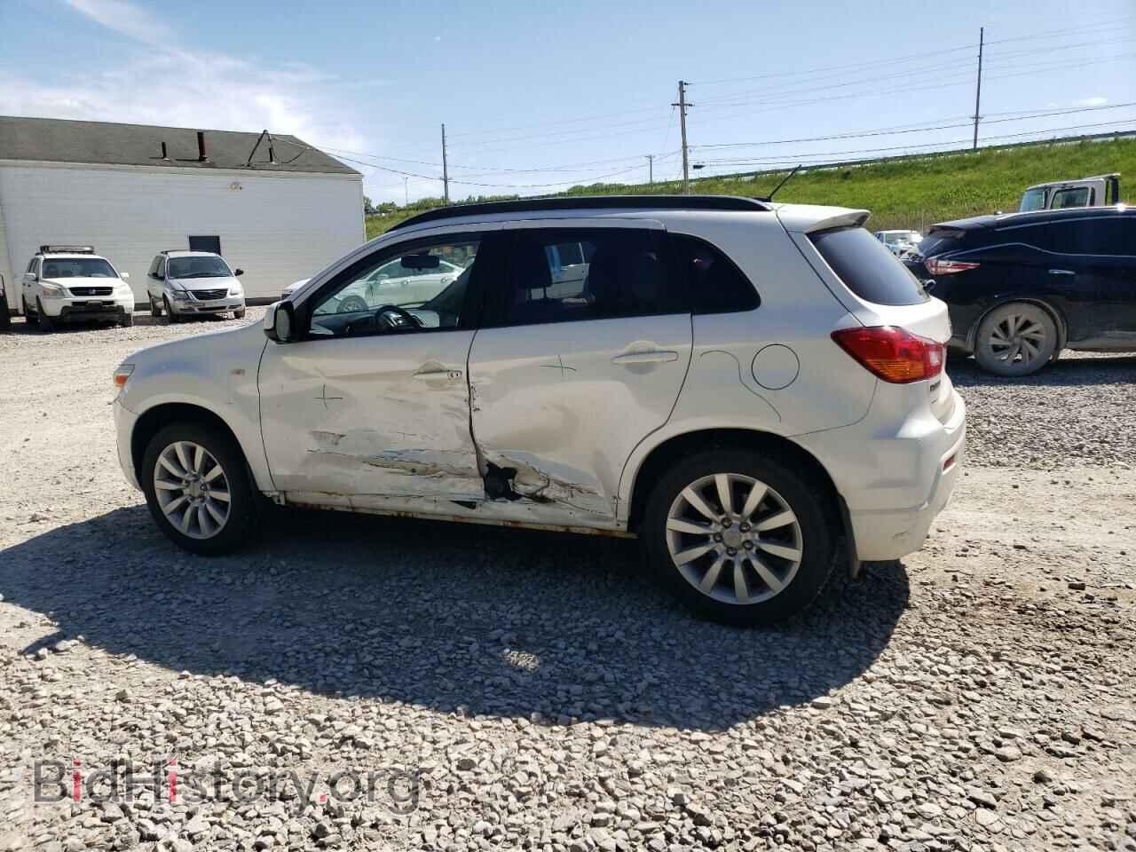 2011 MITSUBISHI OUTLANDER - VIN: JA4AR4AU0BZ017621 - Фото 2