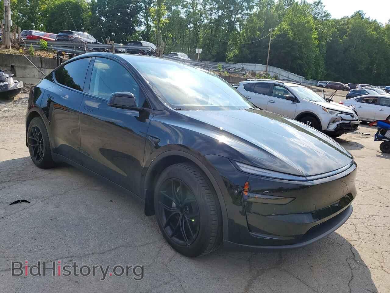 2026 TESLA MODEL Y - VIN: 7SAYGDEE2TF460683 - Photo 4