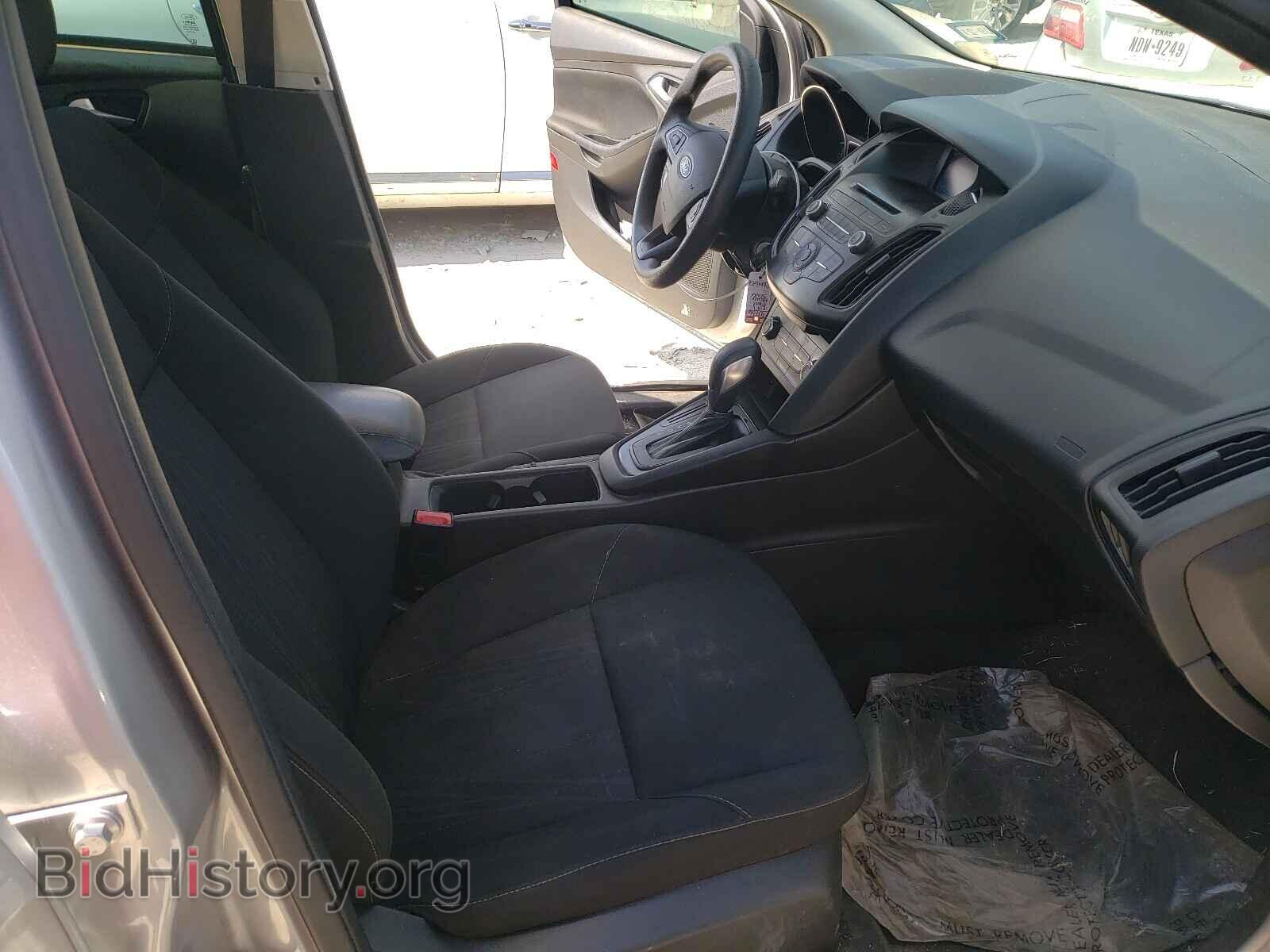 2017 FORD FOCUS - VIN: 1FADP3F23HL303443 - Photo 5
