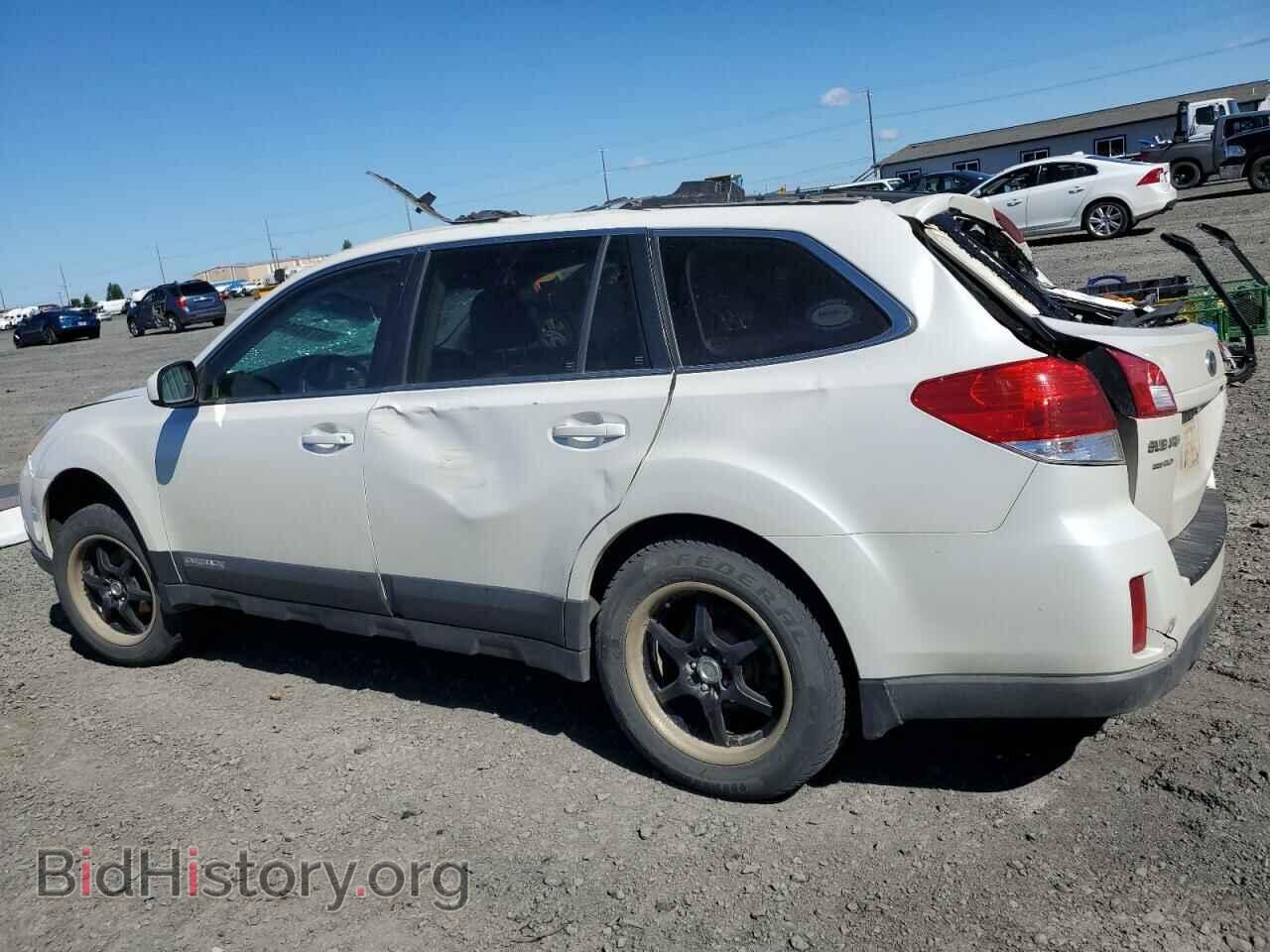 2011 SUBARU OUTBACK - VIN: 4S4BRBCC3B3399824 - Фото 2
