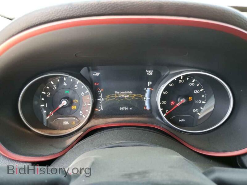 2020 Jeep COMPASS (VIN 3C4NJDDB1LT190548) — photo 9 of 12