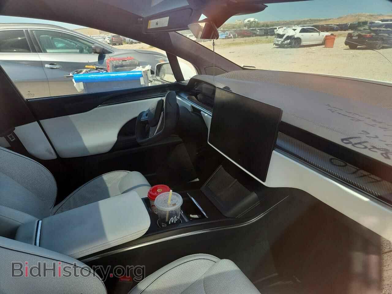 2022 TESLA MODEL X - VIN: 7SAXCBE68NF331810 - Photo 9
