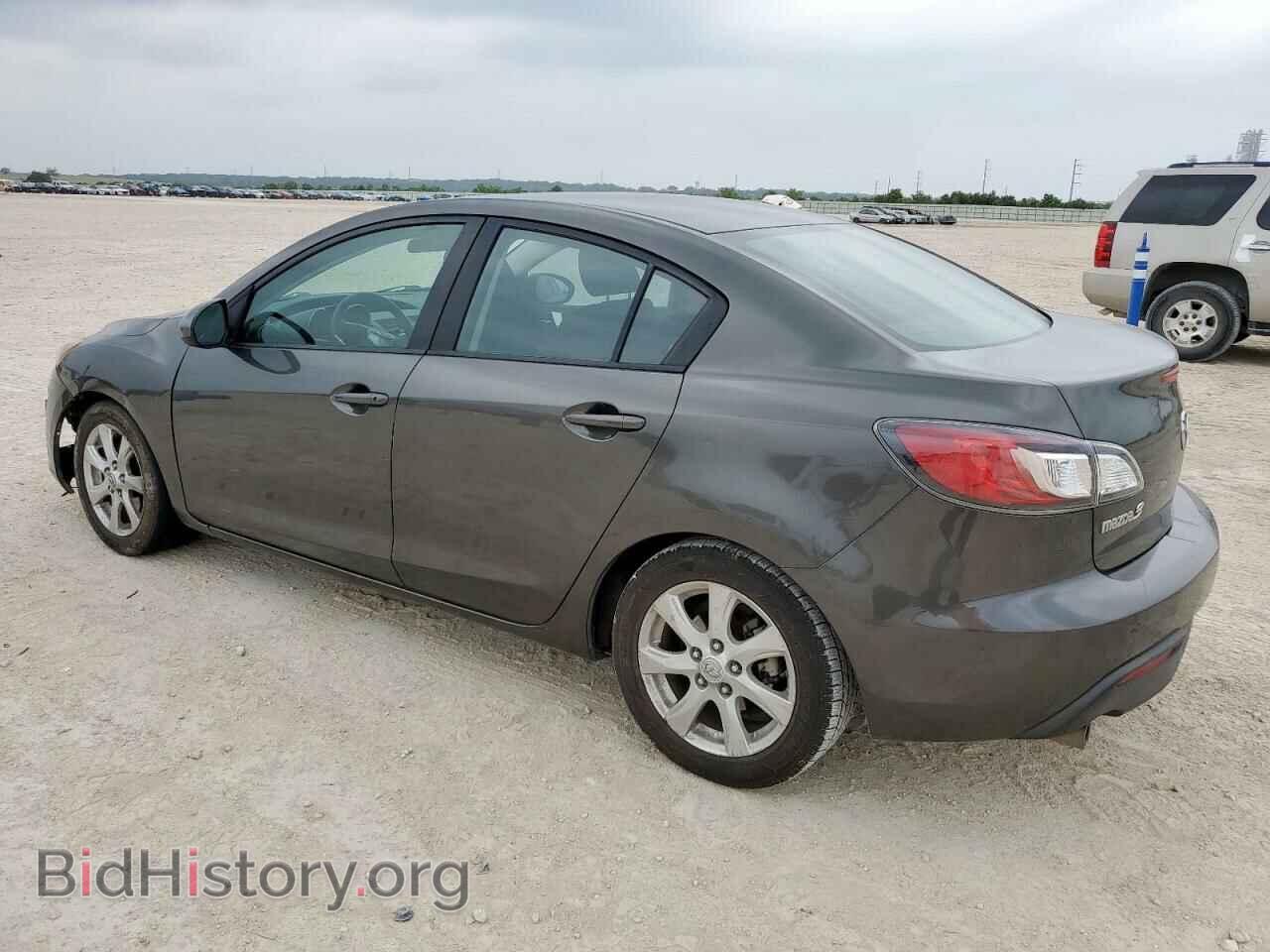 2011 MAZDA 3 - VIN: JM1BL1VF4B1466966 - Фото 2