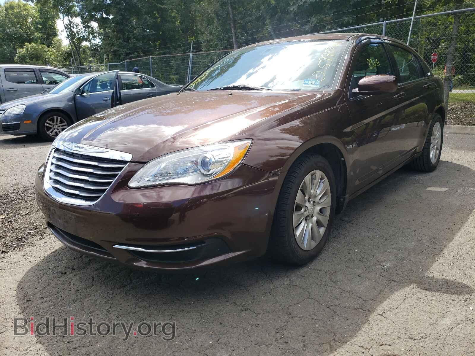 2013 CHRYSLER 200 - VIN: 1C3CCBABXDN762085 - Фото 2