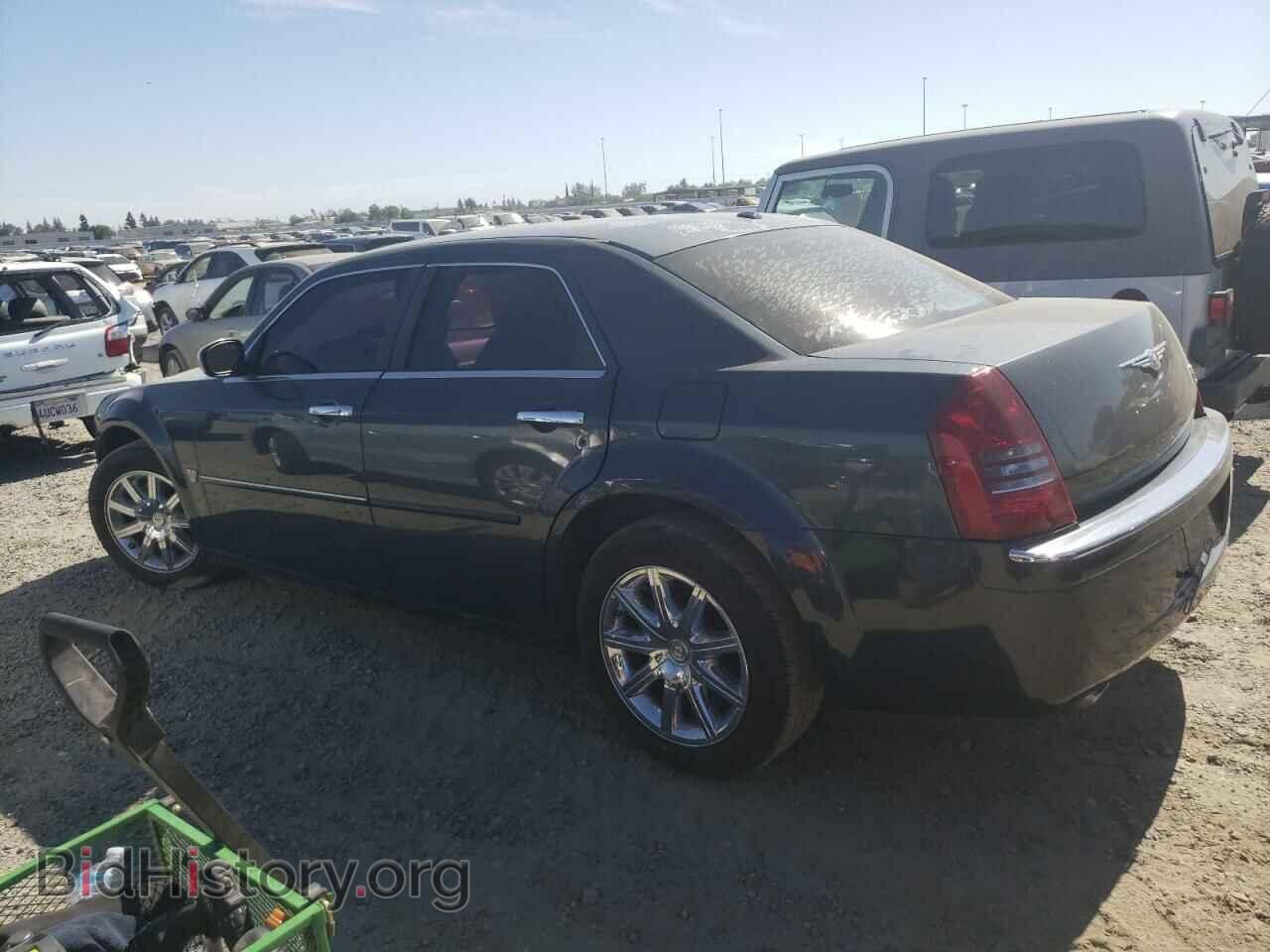 2007 CHRYSLER 300 - VIN: 2C3KA63H37H764199 - Фото 2