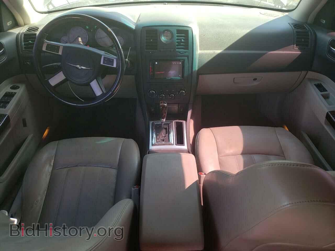 2007 CHRYSLER 300 - VIN: 2C3KA63H37H764199 - Фото 8