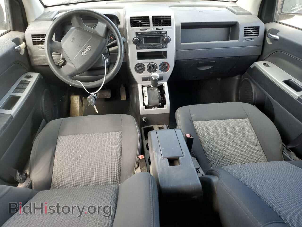 2008 JEEP COMPASS - VIN: 1J8FT47W48D637554 - Фото 8