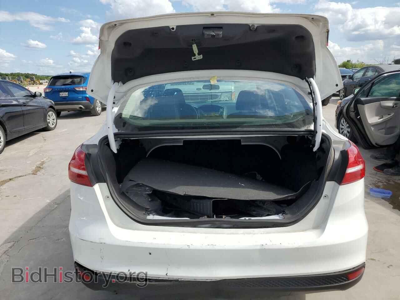 2017 FORD FOCUS - VIN: 1FADP3F20HL300046 - Photo 6