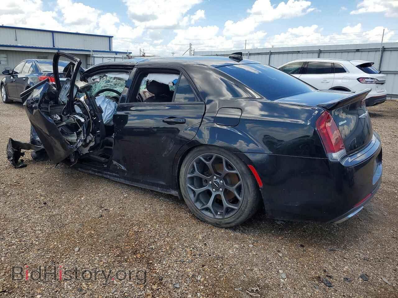 2018 CHRYSLER 300 - VIN: 2C3CCAAG4JH231555 - Фото 2