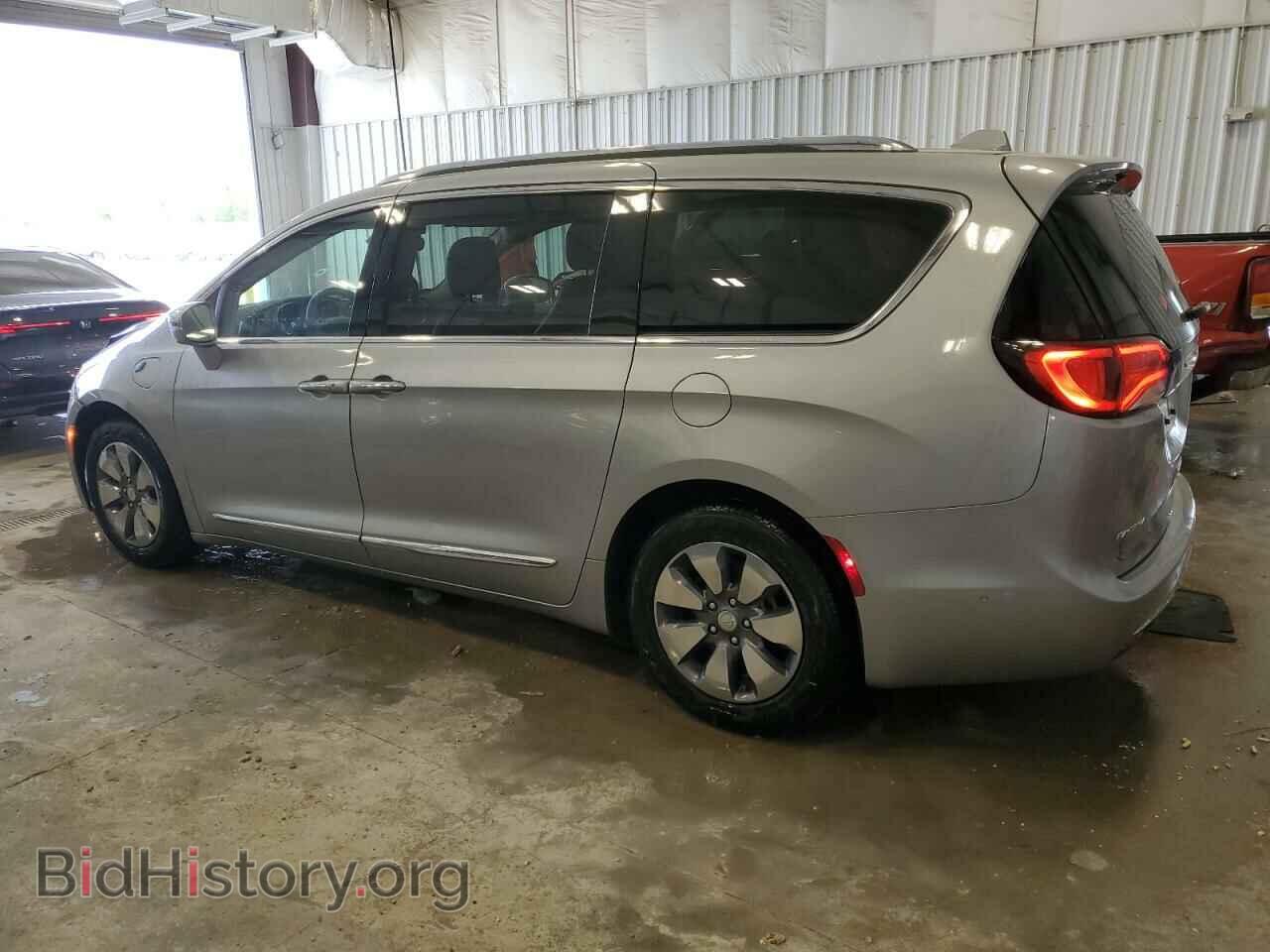 2018 CHRYSLER PACIFICA - VIN: 2C4RC1N73JR178356 - Фото 2