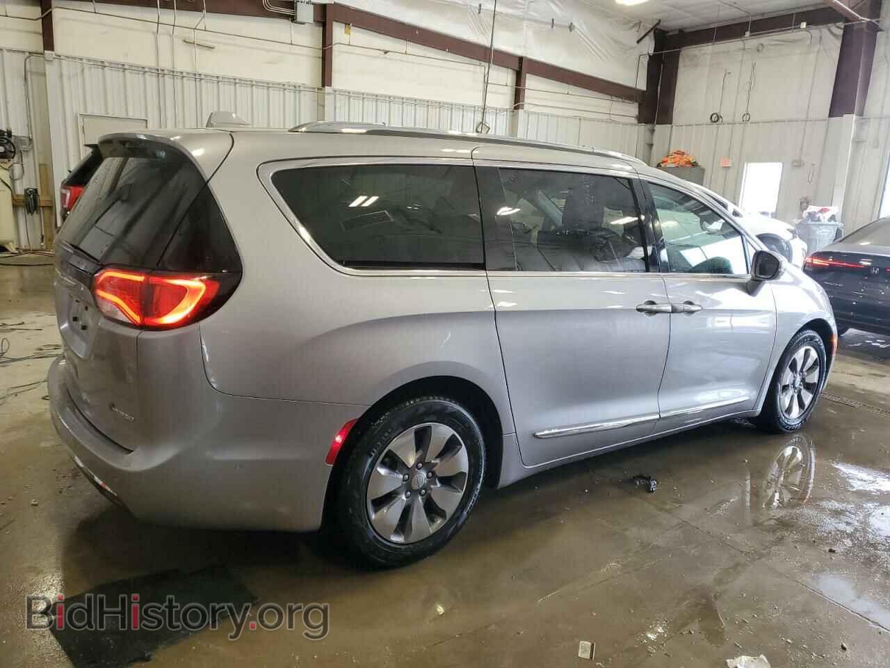 2018 CHRYSLER PACIFICA - VIN: 2C4RC1N73JR178356 - Фото 3