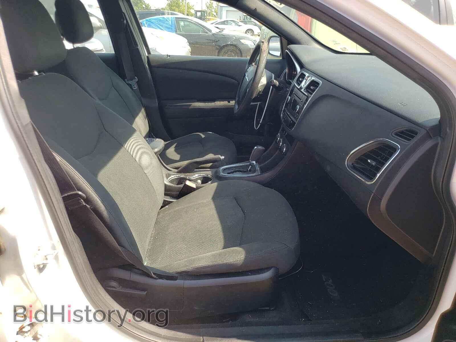 2012 CHRYSLER 200 - VIN: 1C3CCBAB1CN105190 - Фото 5
