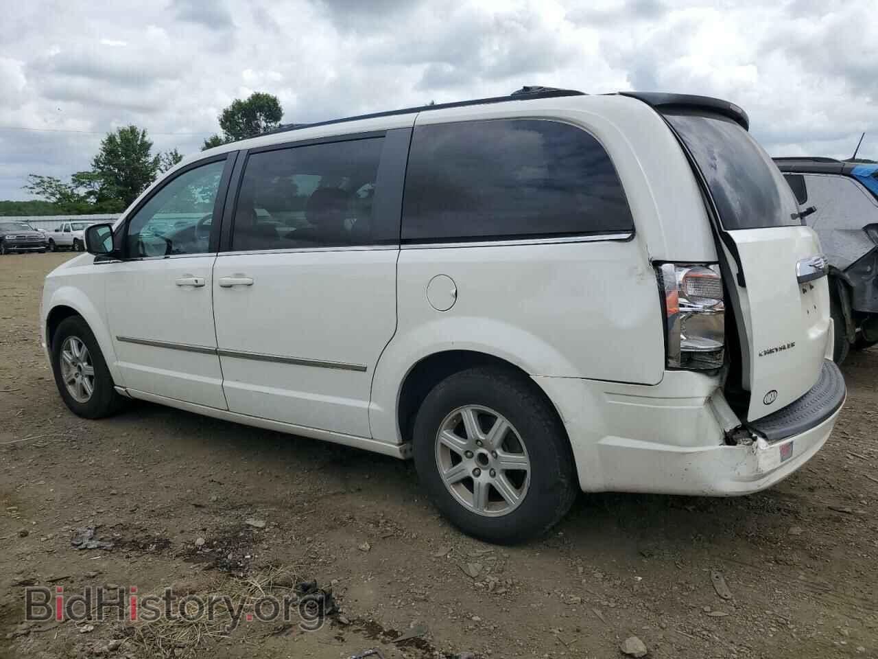 2010 CHRYSLER MINIVAN - VIN: 2A4RR5D13AR449266 - Фото 2