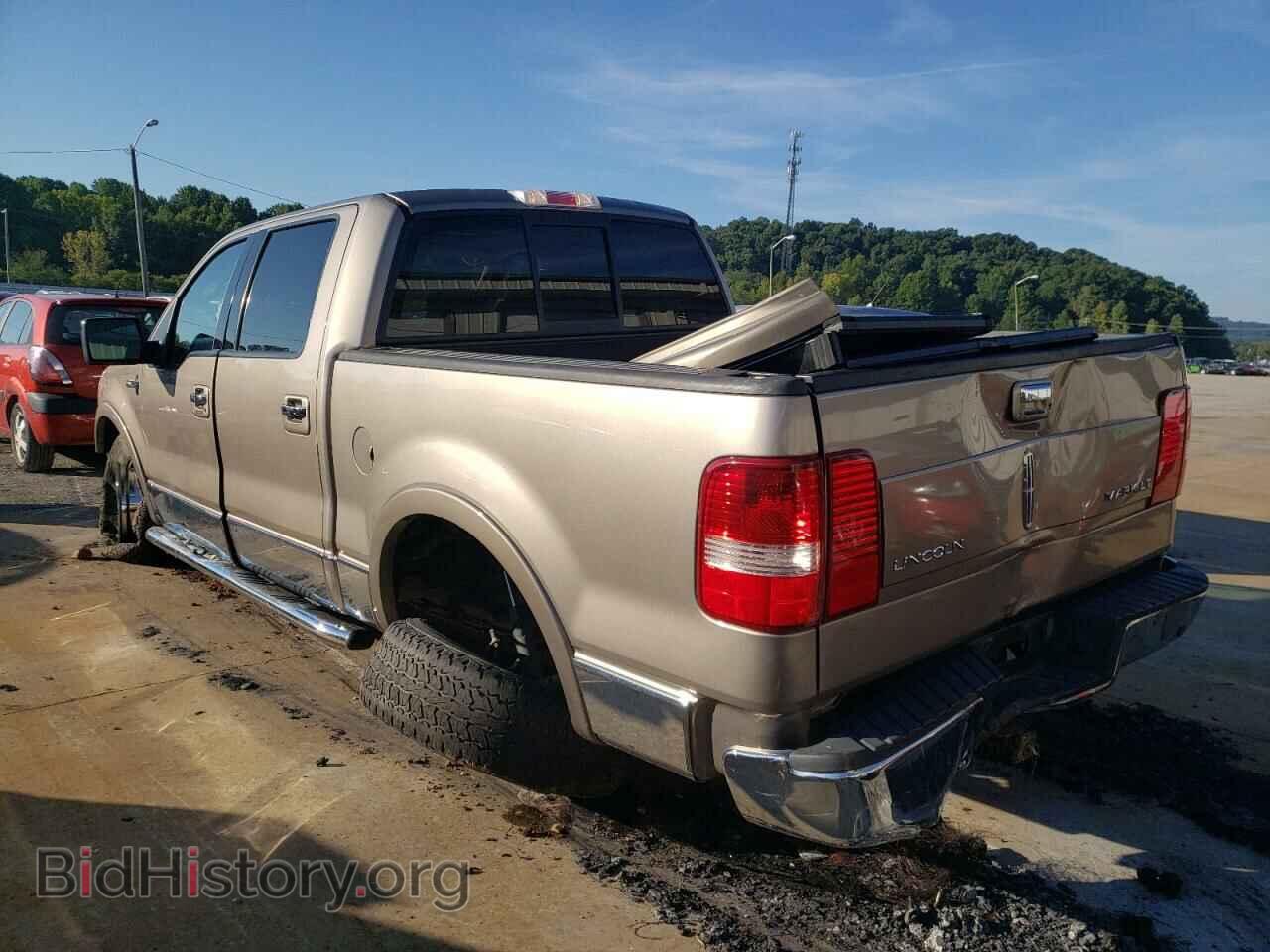 2006 LINCOLN MARK LT - VIN: 5LTPW18526FJ06004 - Фото 3