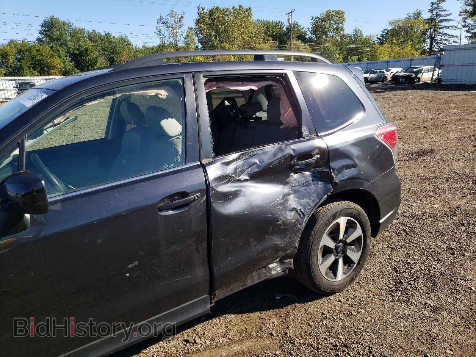 2017 SUBARU FORESTER - VIN: JF2SJAJC3HH432732 - Фото 9