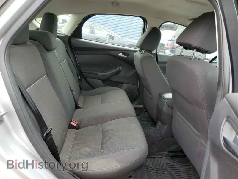 2012 Ford FOCUS (VIN 1FAHP3M23CL437785) — photo 10 of 12