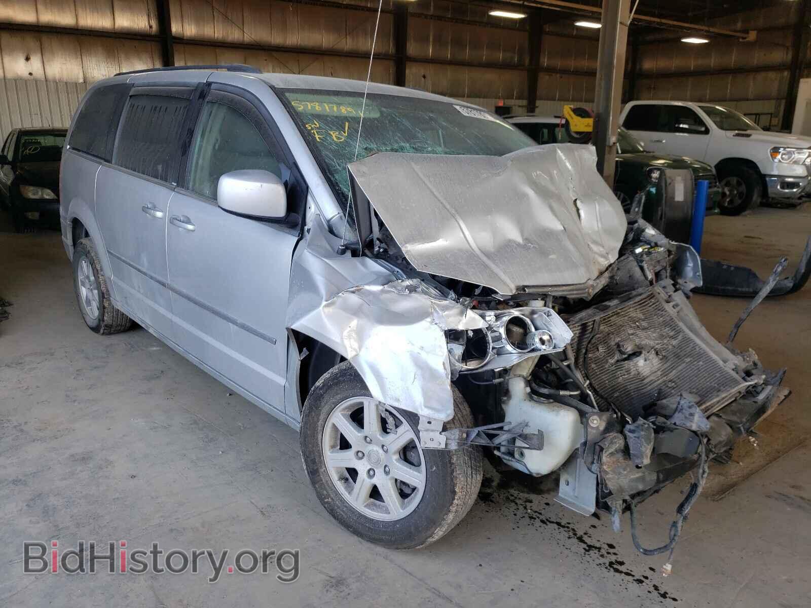 Фотография 2A4RR5D17AR132011 - CHRYSLER MINIVAN 2010
