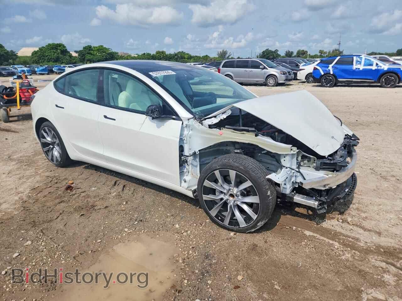 2025 TESLA MODEL 3 - VIN: 5YJ3E1EA0SF976001 - Photo 4