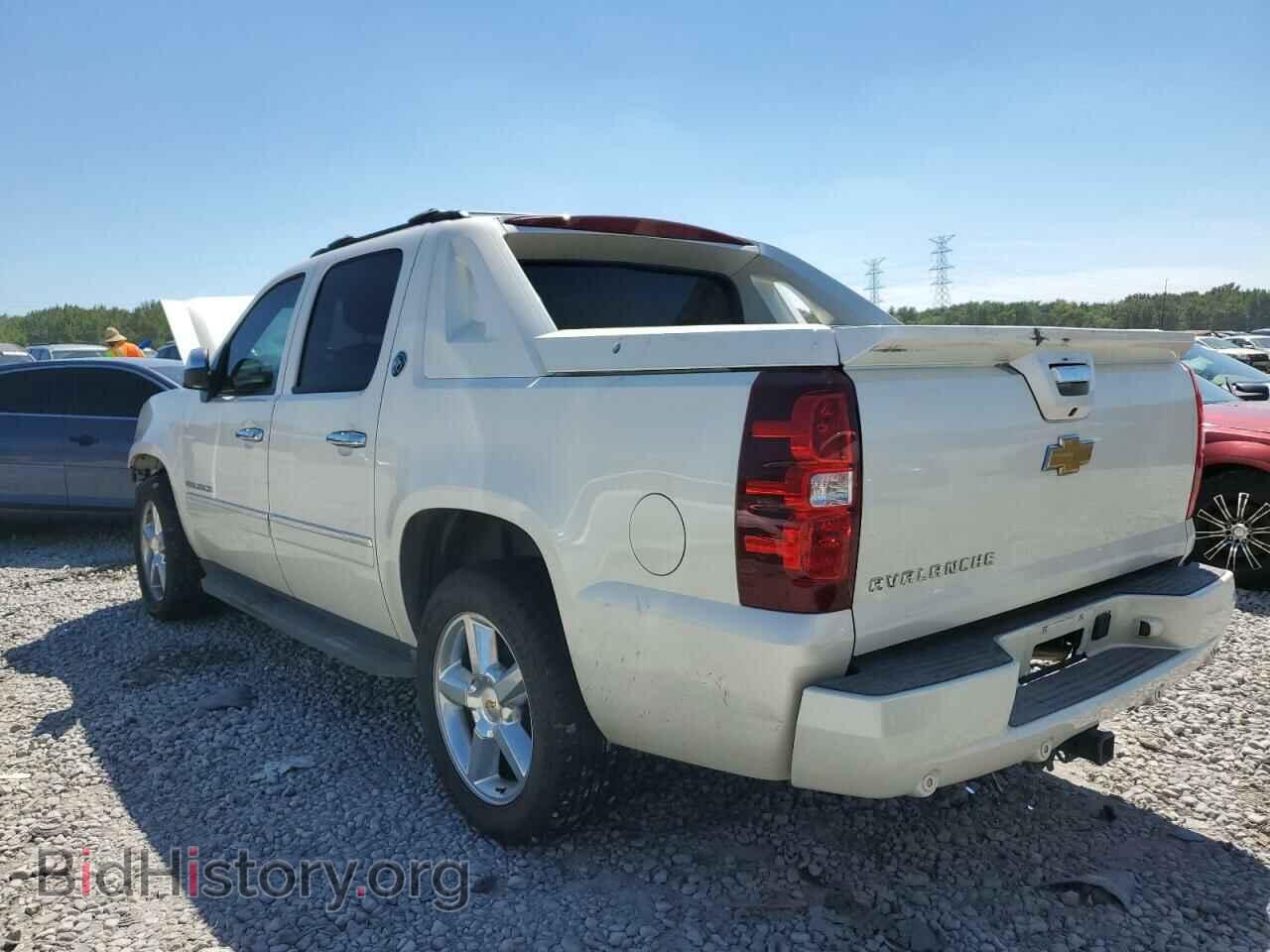 2013 CHEVROLET AVALANCHE - VIN: 3GNTKGE76DG109190 - Фото 3