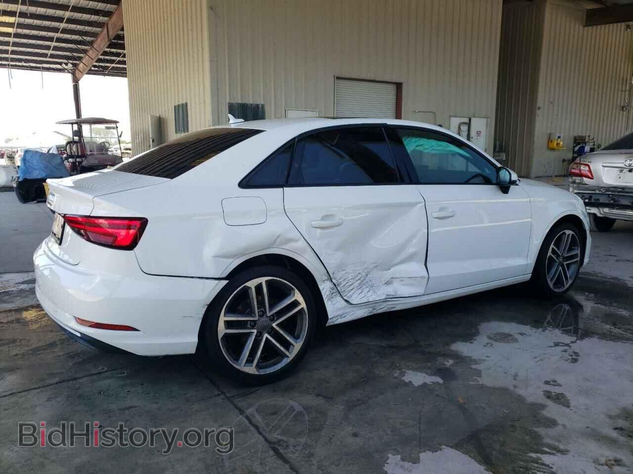 2017 AUDI A3 - VIN: WAUAUGFF7H1061149 - Фото 3