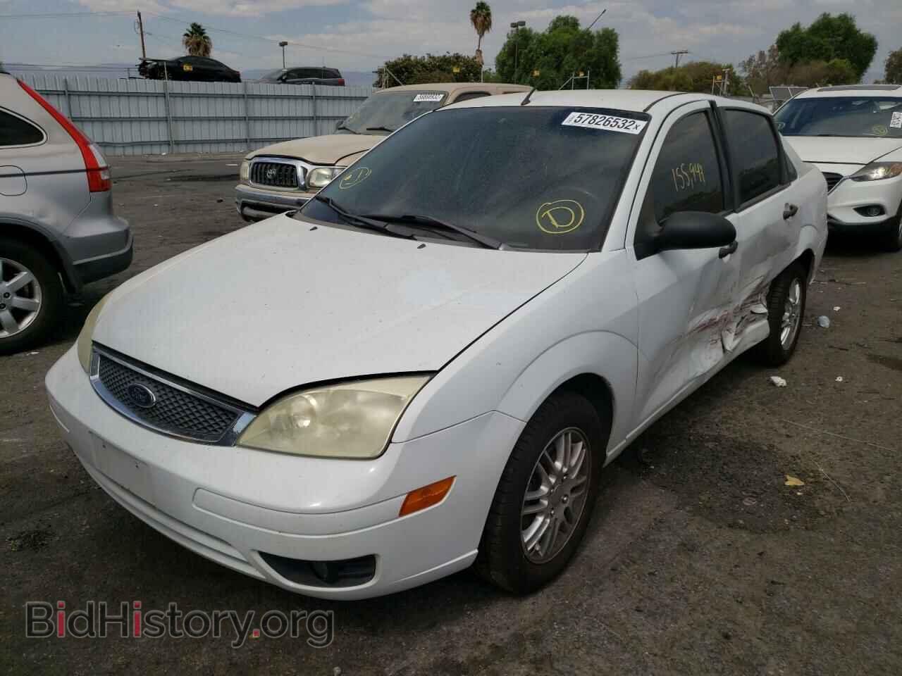 2007 FORD FOCUS - VIN: 1FAFP34N47W155645 - Фото 2