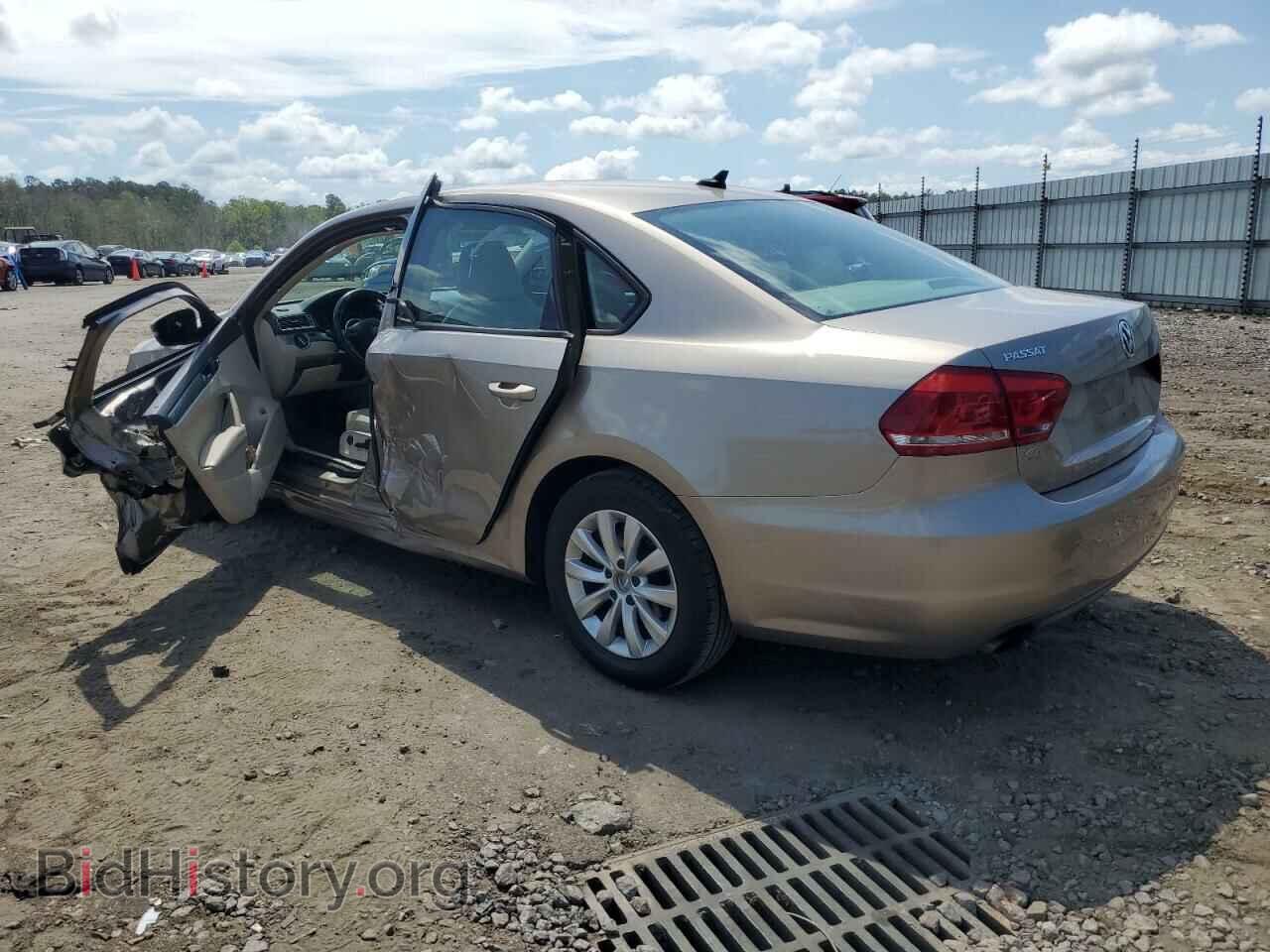 2015 VOLKSWAGEN PASSAT - VIN: 1VWAT7A38FC050842 - Фото 2